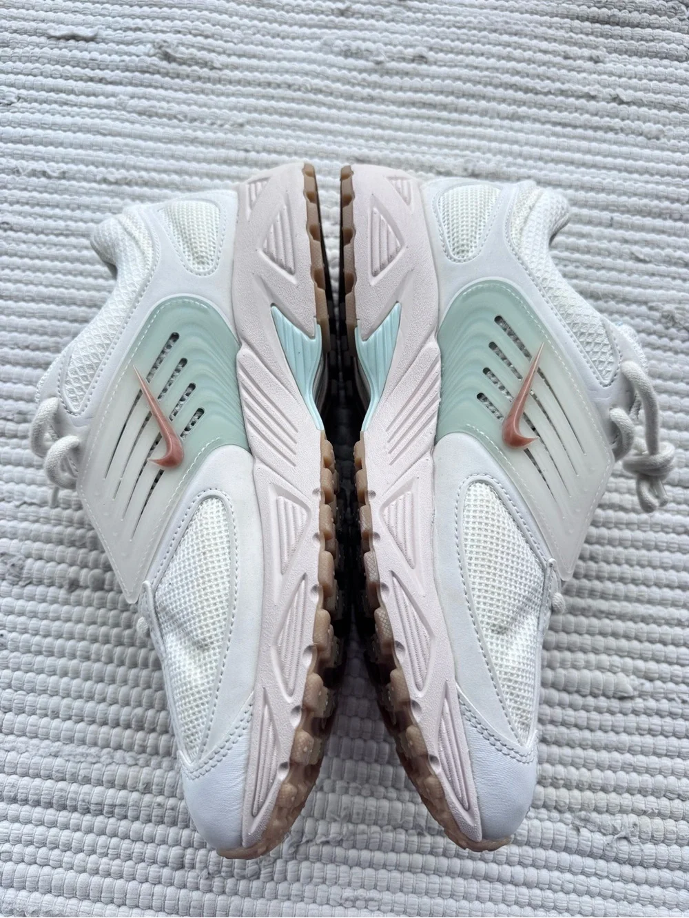 Nike Air Pegasus Wave Sneakers White Mint Coral Gum Sole Size 9 New